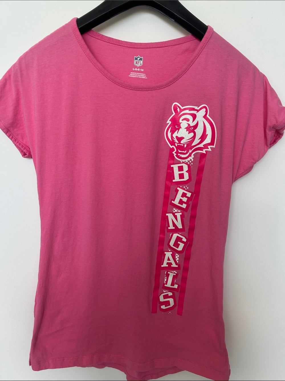 EUC NFL Bengals Hot Pink Logo Tee